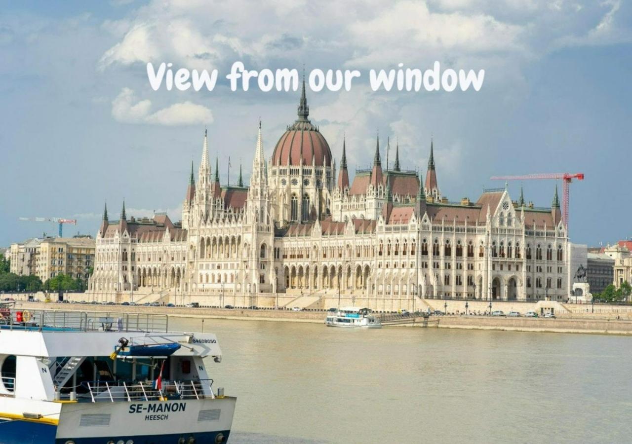 Lovely Designer With Stunning Parliament View Apartment