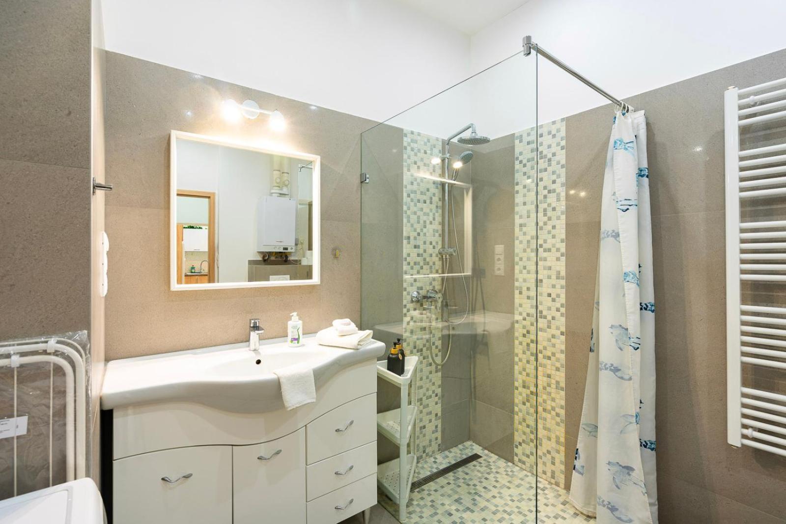 Apartment Lovely Designer With Stunning Parliament View Budapest